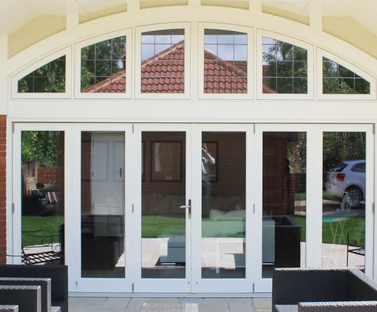6 Leaf Bifold Doors with Leaded Top Lights