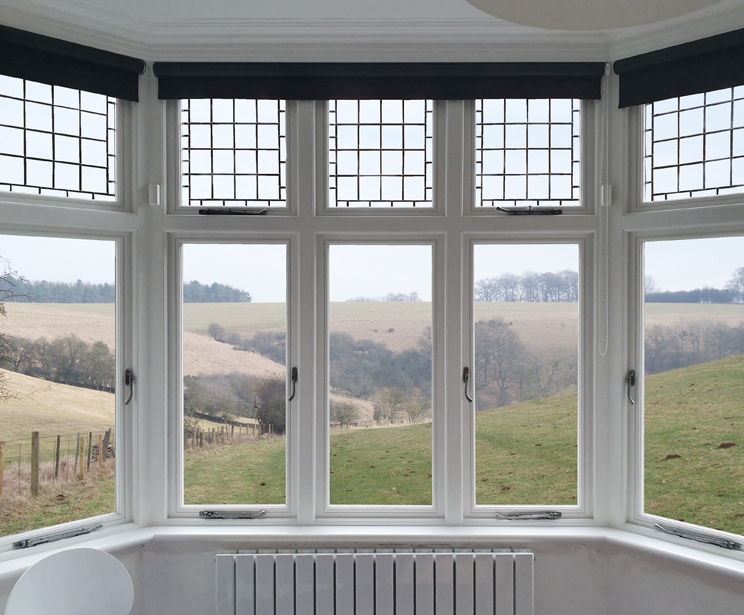 1920’s feature leaded light casement bay